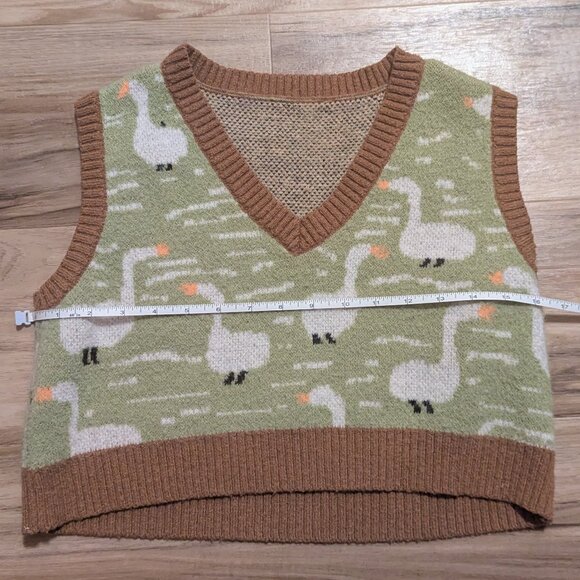 Cider Green Goose Sweater Vest, M - Picture 3 of 4